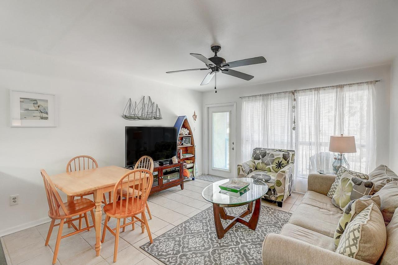 Sand & Surf Sea Mist Condos Port Aransas Room photo